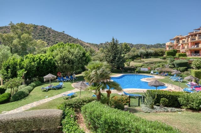 2 quarto Apartamento para arrendar em Los Arqueros, Benahavís com piscina garagem - 1 995 € (Ref: 10057251)