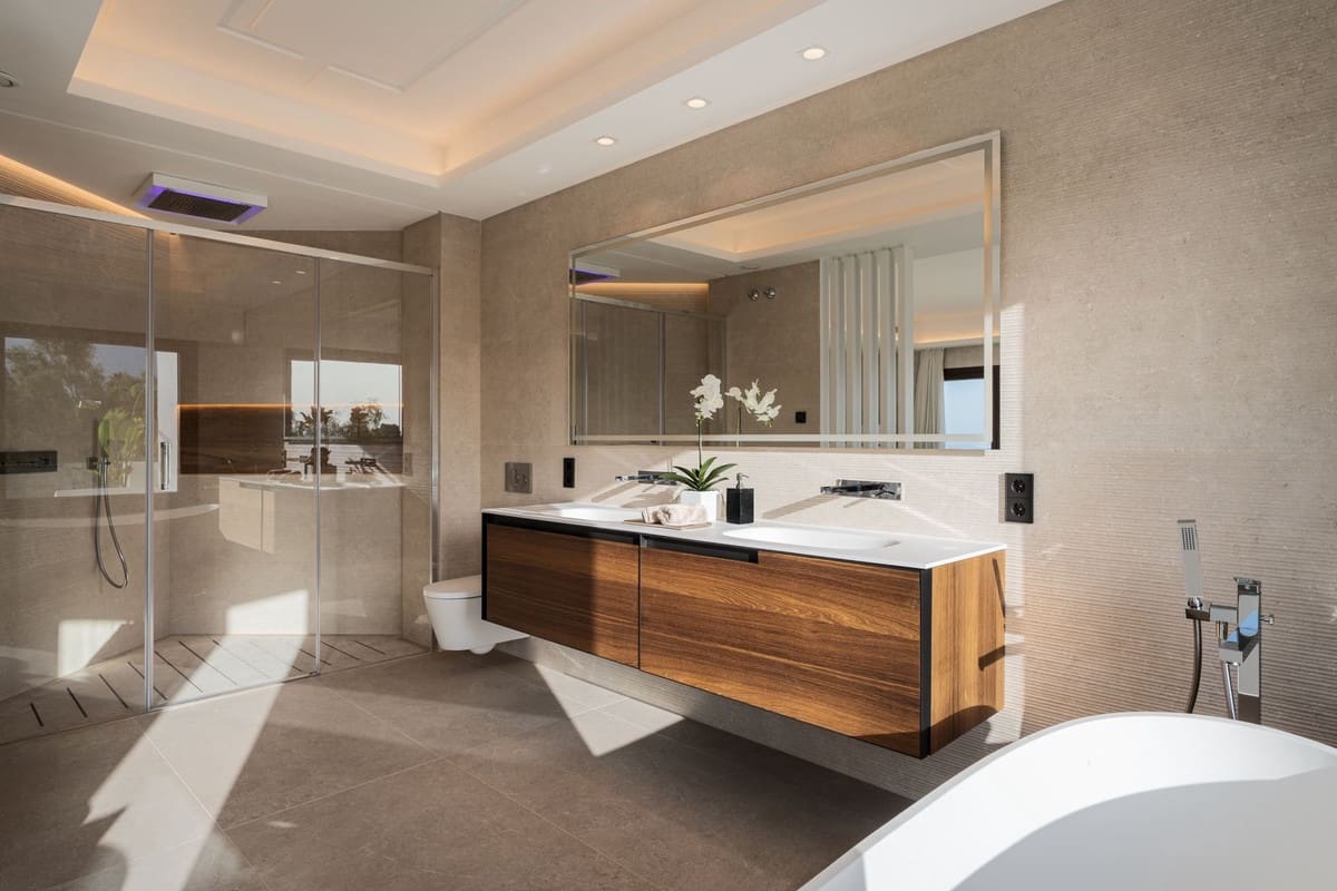 5 slaapkamer Villa te koop in La Quinta met zwembad garage - € 7.450.000 (Ref: 10073298)