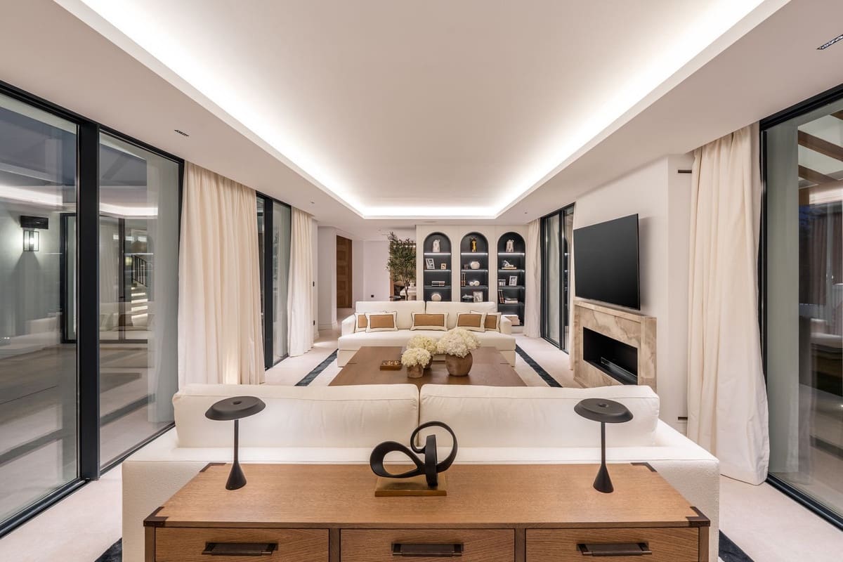 Chalet de 5 habitaciones en Marbella en venta con piscina garaje - 7.400.000 € (Ref: 10076755)