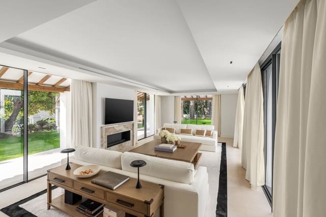 5 sypialnia Willa na sprzedaż w Marbella z basenem garażem - 7 400 000 € (Ref: 10076755)