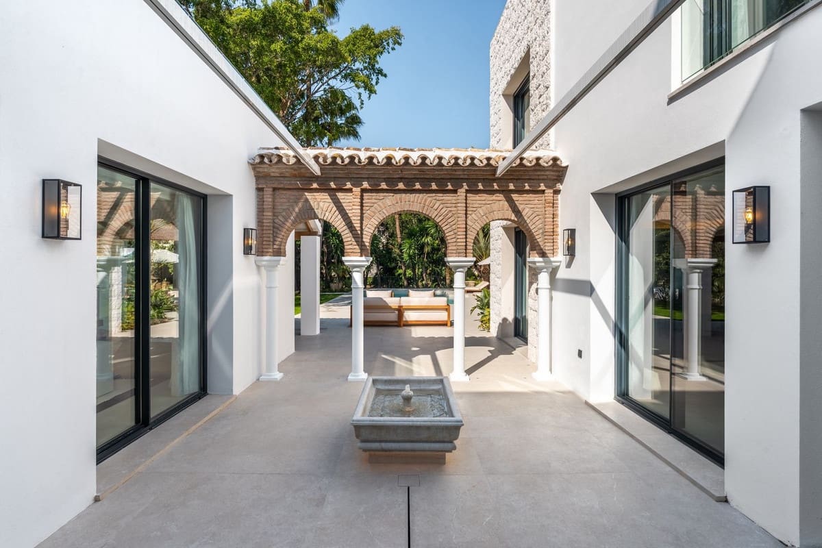 Chalet de 5 habitaciones en Marbella en venta con piscina garaje - 7.400.000 € (Ref: 10076755)