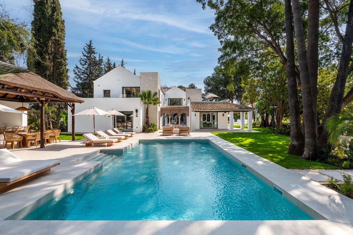 Chalet de 5 habitaciones en Marbella en venta con piscina garaje - 7.400.000 € (Ref: 10076755)