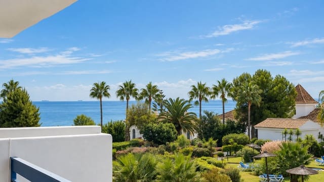 2 makuuhuone Huoneisto myytävänä paikassa La Duquesa / Puerto de la Duquesa, Manilva mukana uima-altaan 
autotalli - 299 000 € (Ref: 10079075)