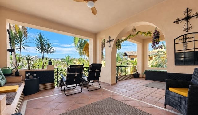 2 Zimmer Apartment zu verkaufen in Estepona mit Pool - 395.000 € (Ref: 10088423)