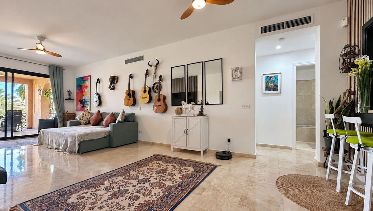 2 Zimmer Apartment zu verkaufen in Estepona mit Pool - 395.000 € (Ref: 10088423)