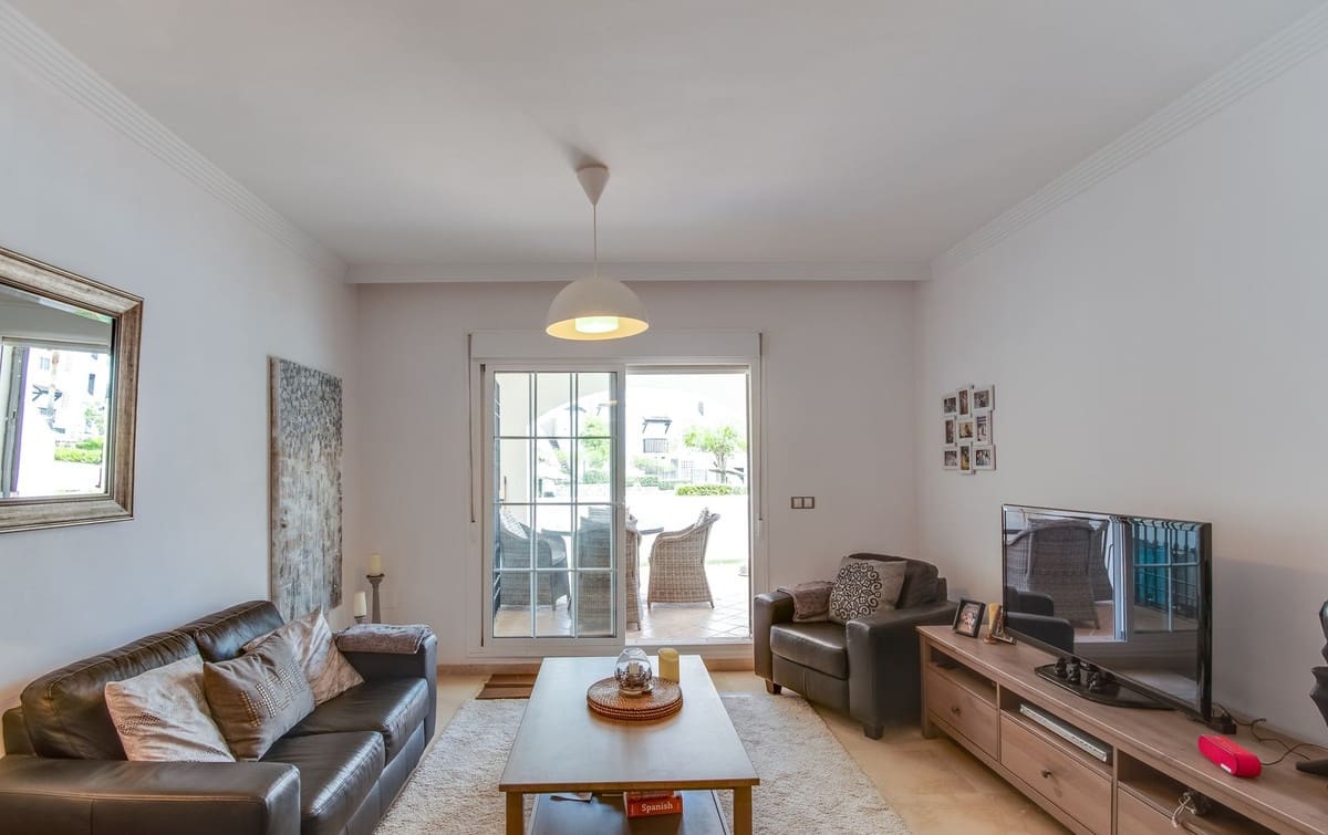 2 sovrum Lägenhet till salu i La Duquesa / Puerto de la Duquesa med pool garage - 335 000 € (Ref: 10099027)