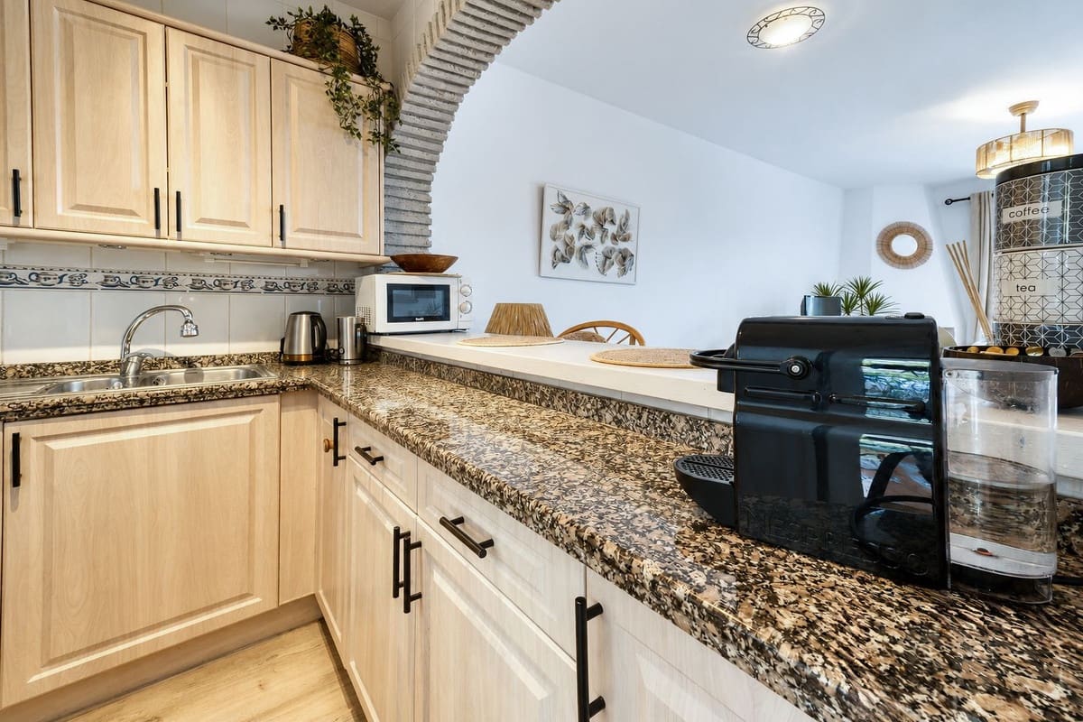 2 slaapkamer Appartement te koop in Riviera del Sol met zwembad garage - € 329.000 (Ref: 10100596)