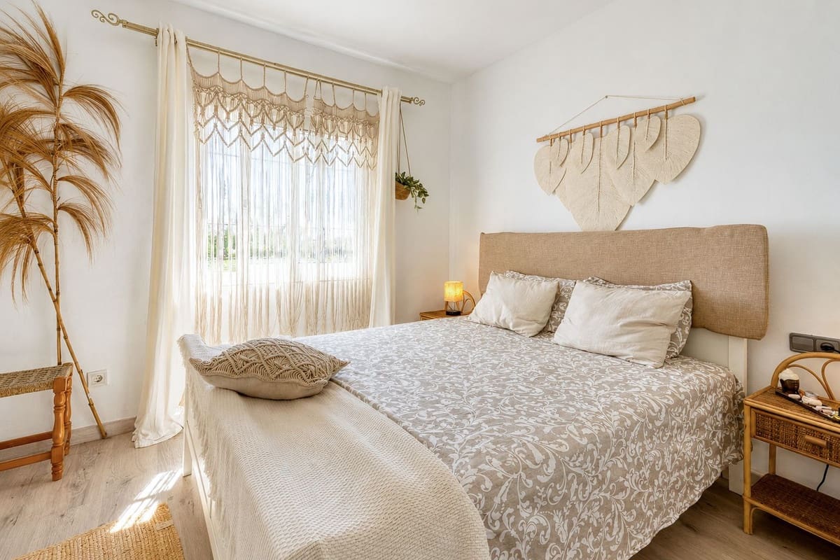 2 slaapkamer Appartement te koop in Riviera del Sol met zwembad garage - € 329.000 (Ref: 10100596)