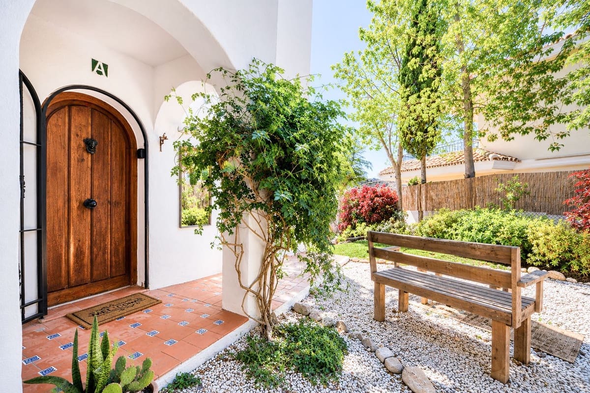 2 slaapkamer Appartement te koop in Riviera del Sol met zwembad garage - € 329.000 (Ref: 10100596)