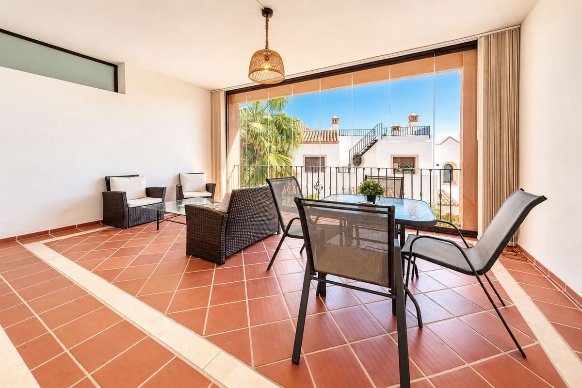 3 chambre Maison de Ville à vendre à Estepona avec piscine garage - 465 000 € (Ref: 10112186)