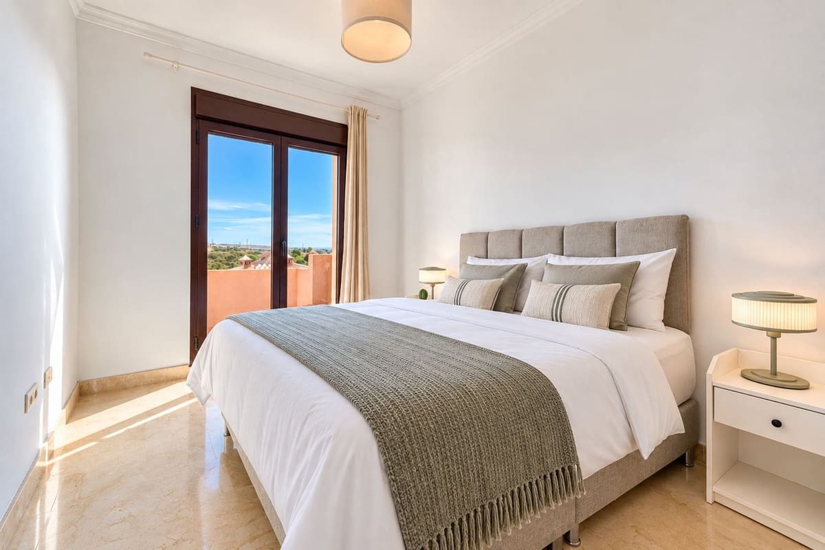 3 chambre Maison de Ville à vendre à Estepona avec piscine garage - 465 000 € (Ref: 10112186)