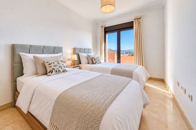 3 camera da letto Casa in vendita in Estepona con piscina garage - 465.000 € (Rif: 10112186)