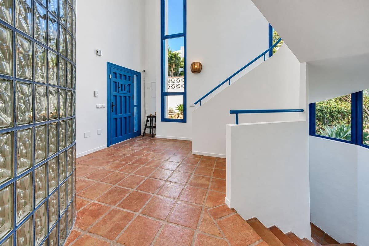 4 sovrum Villa till salu i Cerro del Aguila med pool garage - 1 045 000 € (Ref: 10120794)