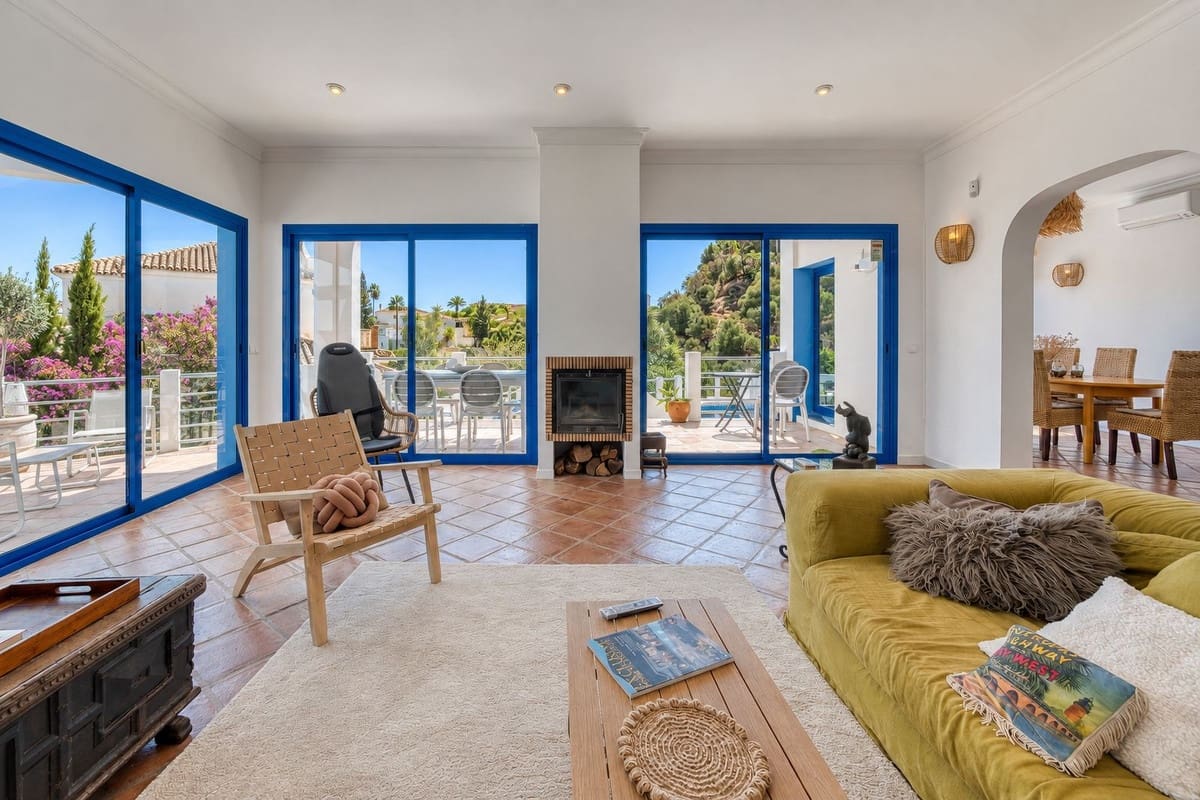 4 sovrum Villa till salu i Cerro del Aguila med pool garage - 1 045 000 € (Ref: 10120794)
