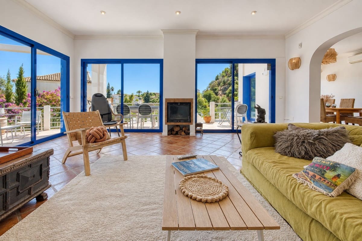 4 sovrum Villa till salu i Cerro del Aguila med pool garage - 1 045 000 € (Ref: 10120794)