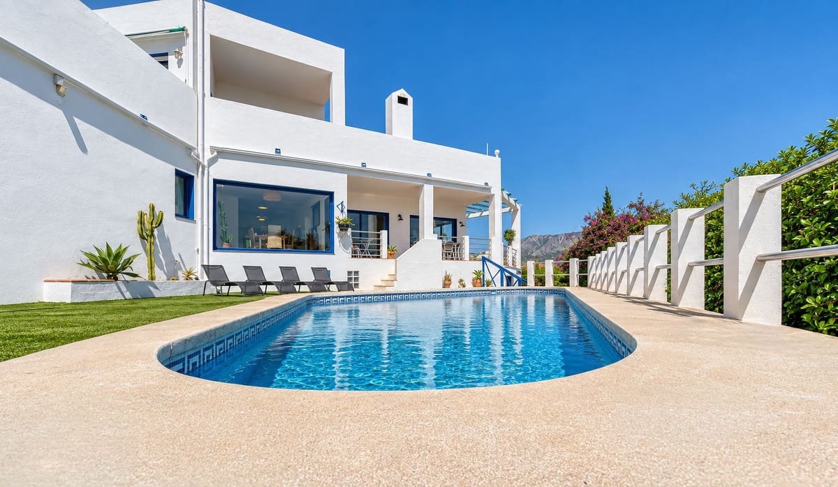 4 sovrum Villa till salu i Cerro del Aguila med pool garage - 1 045 000 € (Ref: 10120794)