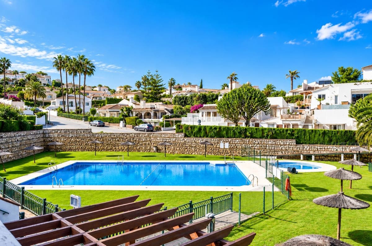 4 sovrum Villa till salu i Cerro del Aguila med pool garage - 1 045 000 € (Ref: 10120794)