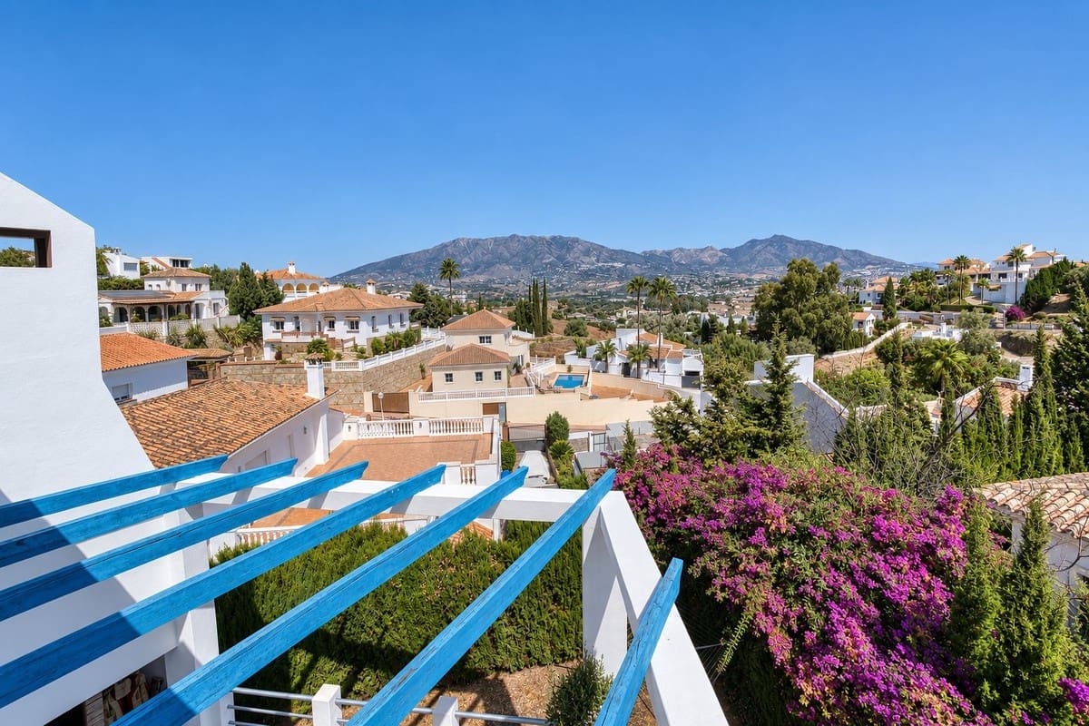 4 sovrum Villa till salu i Cerro del Aguila med pool garage - 1 045 000 € (Ref: 10120794)