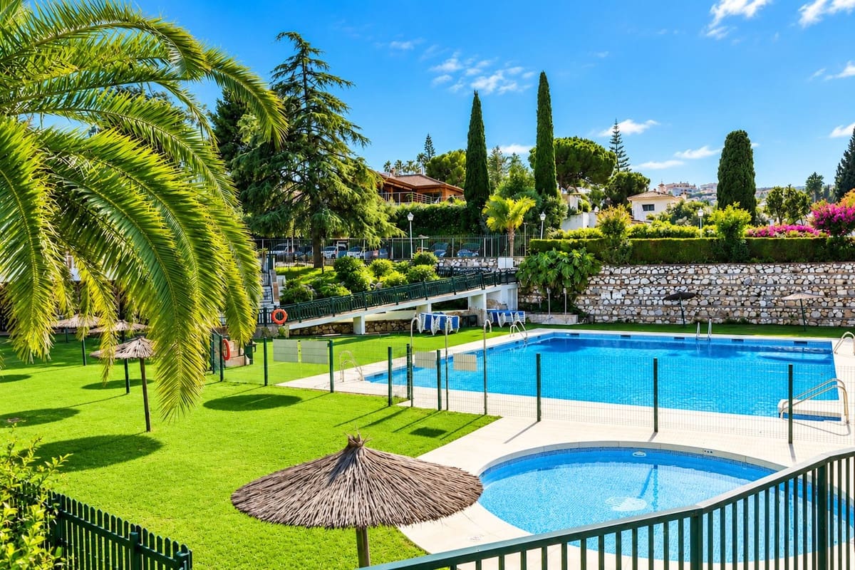 4 sovrum Villa till salu i Cerro del Aguila med pool garage - 1 045 000 € (Ref: 10120794)