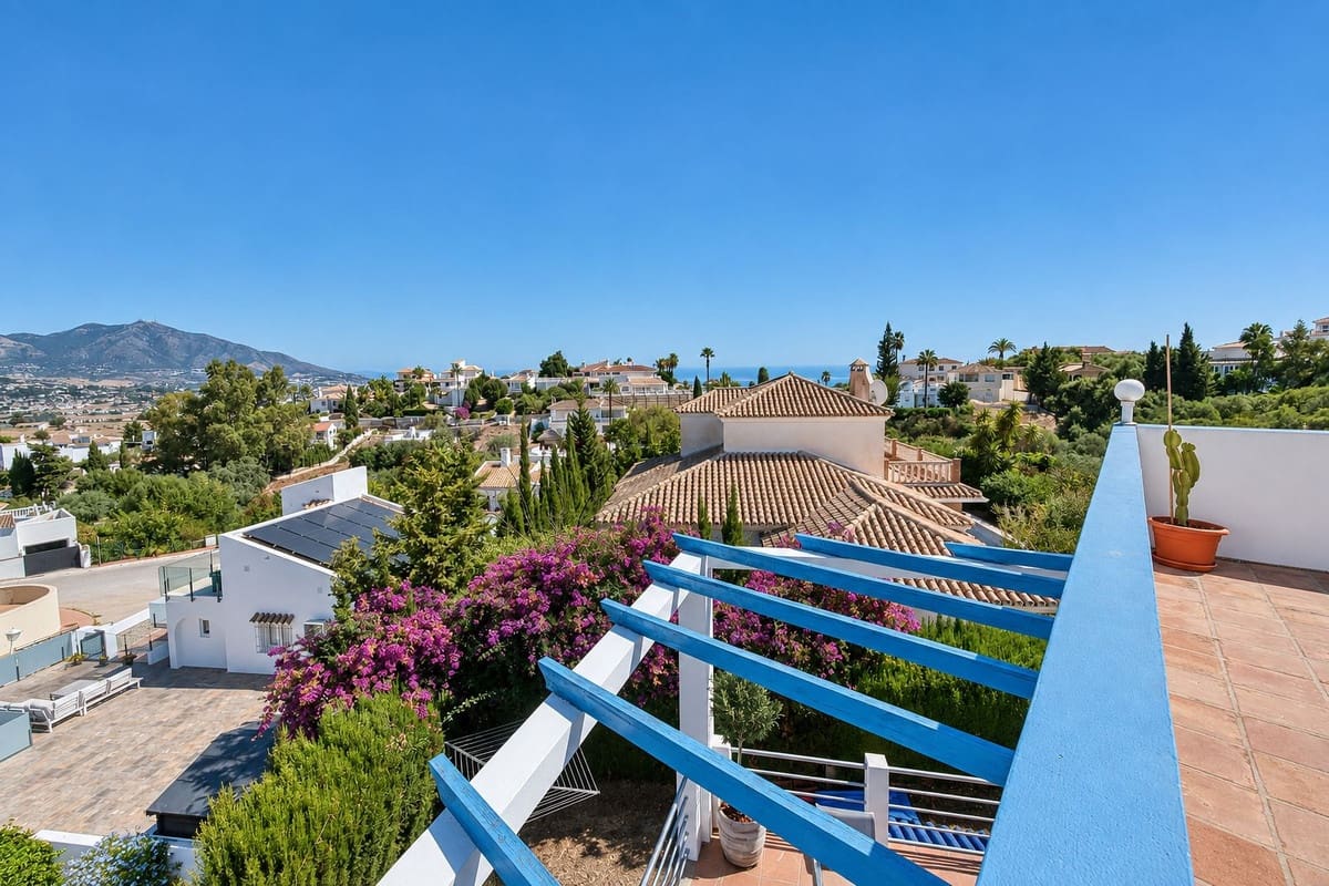 4 sovrum Villa till salu i Cerro del Aguila med pool garage - 1 045 000 € (Ref: 10120794)