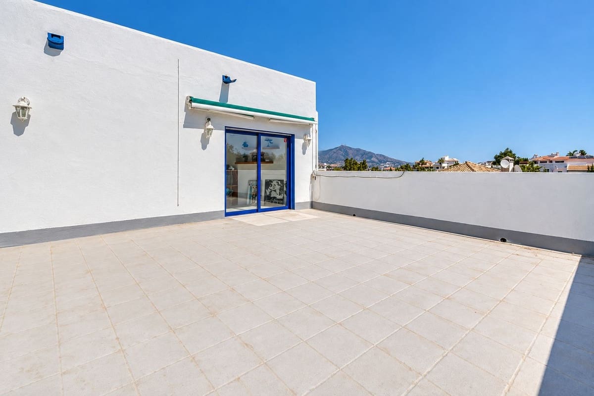 4 sovrum Villa till salu i Cerro del Aguila med pool garage - 1 045 000 € (Ref: 10120794)