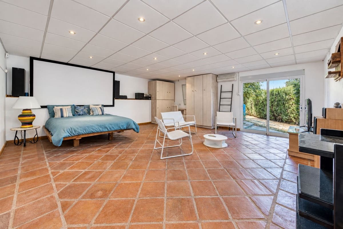 4 sovrum Villa till salu i Cerro del Aguila med pool garage - 1 045 000 € (Ref: 10120794)
