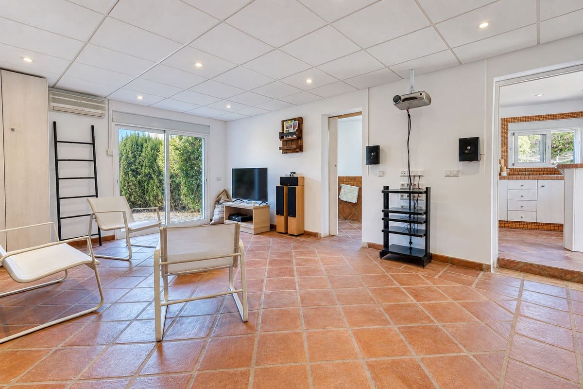 4 sovrum Villa till salu i Cerro del Aguila med pool garage - 1 045 000 € (Ref: 10120794)