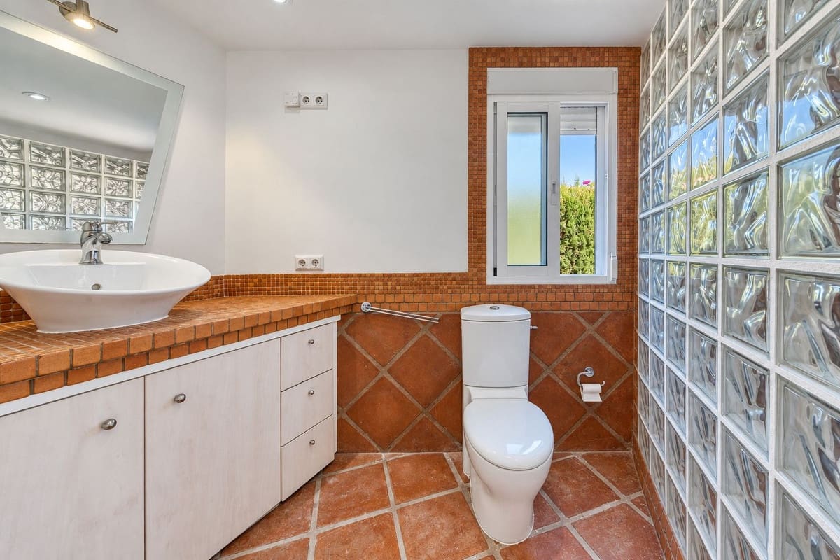 4 sovrum Villa till salu i Cerro del Aguila med pool garage - 1 045 000 € (Ref: 10120794)