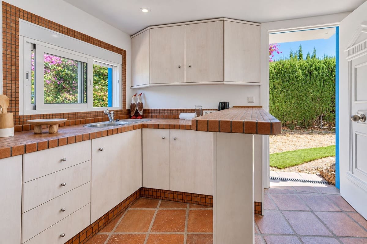 4 sovrum Villa till salu i Cerro del Aguila med pool garage - 1 045 000 € (Ref: 10120794)