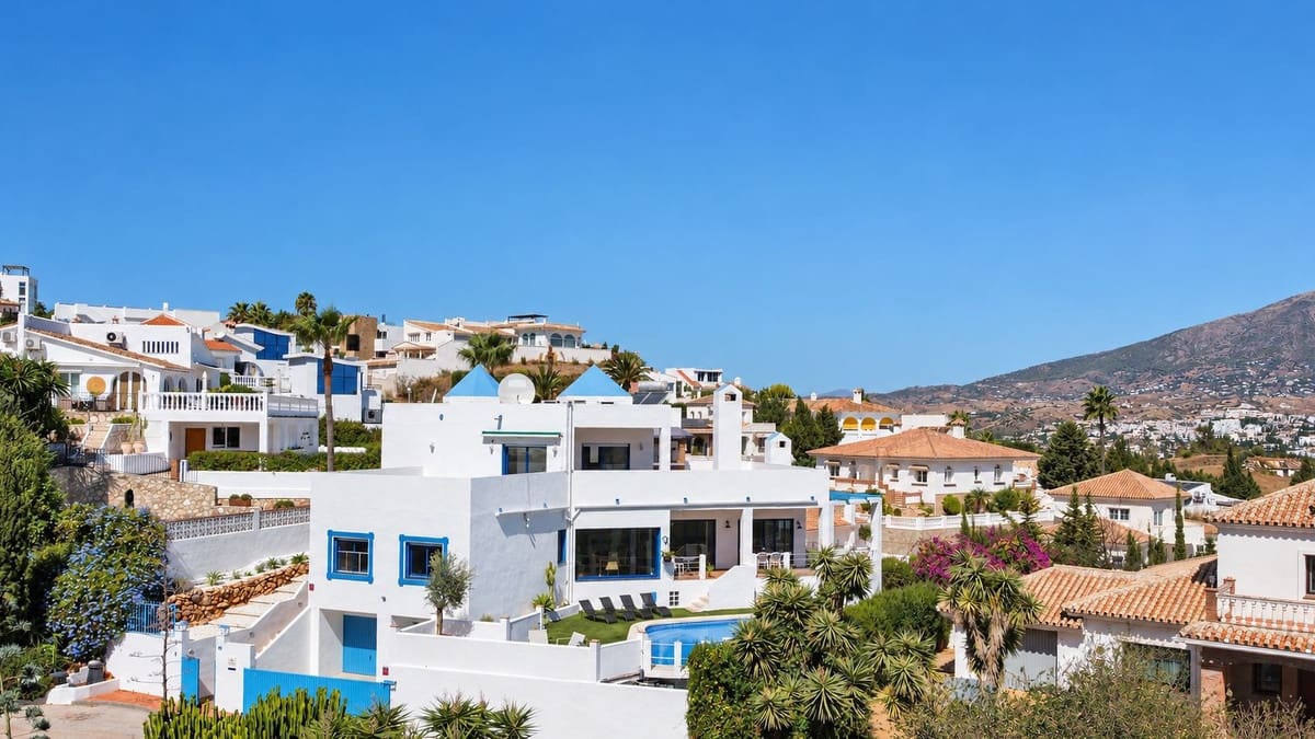 4 sovrum Villa till salu i Cerro del Aguila med pool garage - 1 045 000 € (Ref: 10120794)