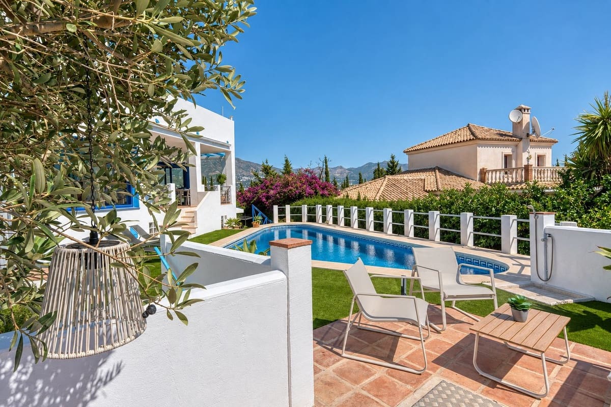 4 sovrum Villa till salu i Cerro del Aguila med pool garage - 1 045 000 € (Ref: 10120794)
