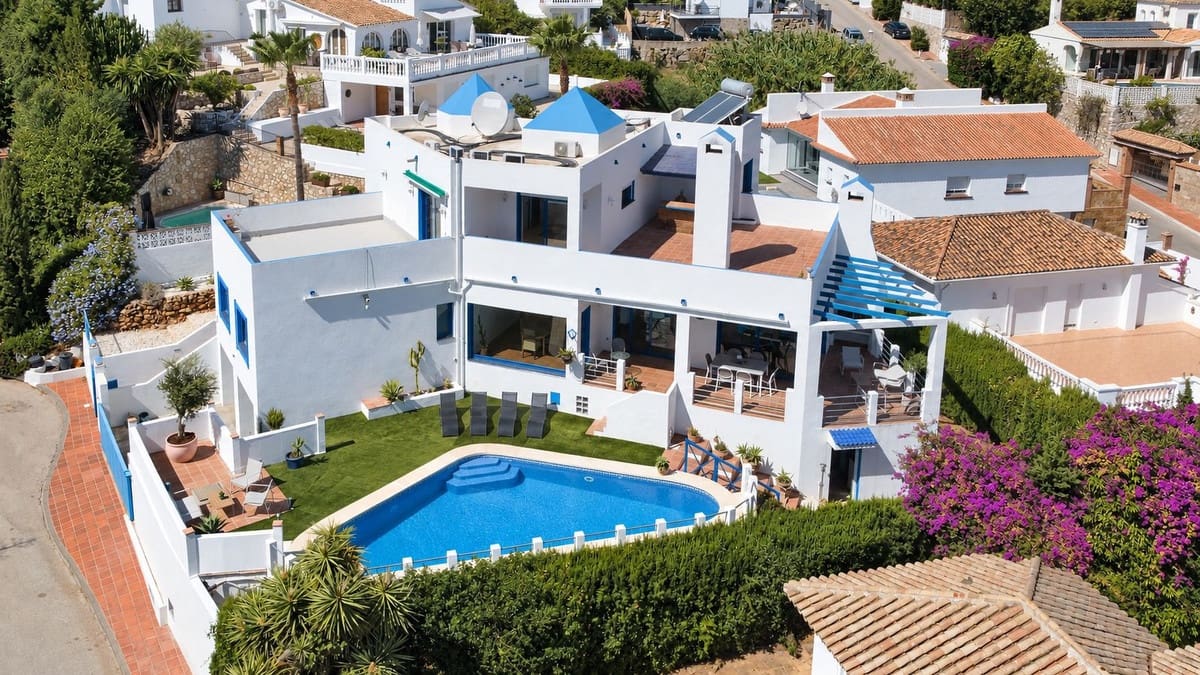 4 sovrum Villa till salu i Cerro del Aguila med pool garage - 1 045 000 € (Ref: 10120794)
