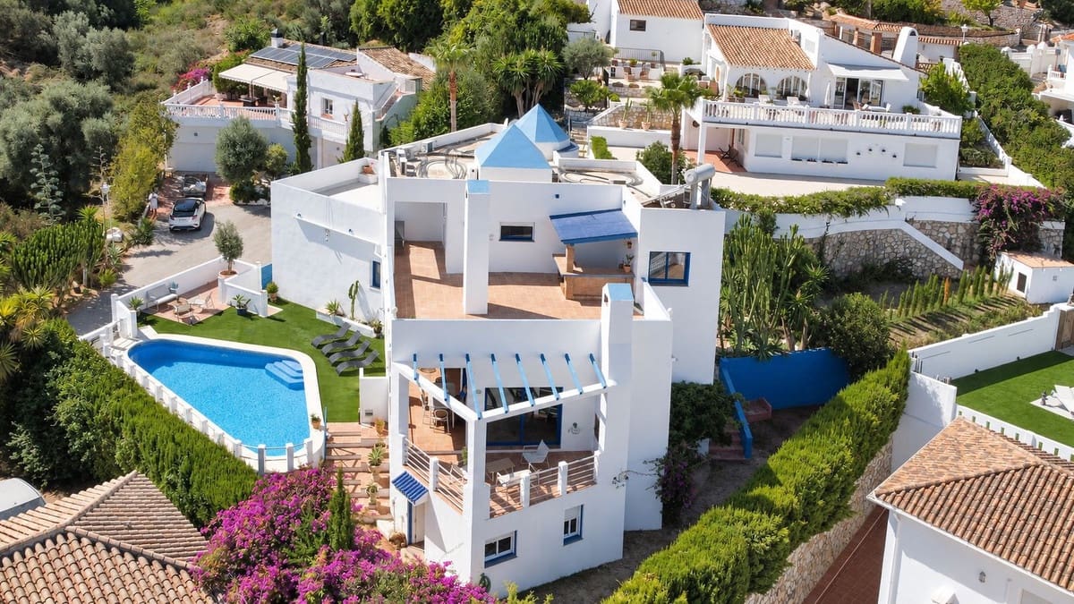 4 sovrum Villa till salu i Cerro del Aguila med pool garage - 1 045 000 € (Ref: 10120794)
