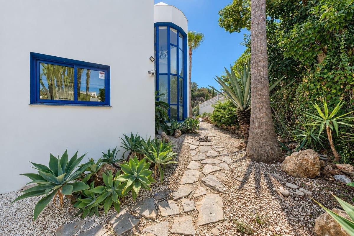 4 sovrum Villa till salu i Cerro del Aguila med pool garage - 1 045 000 € (Ref: 10120794)