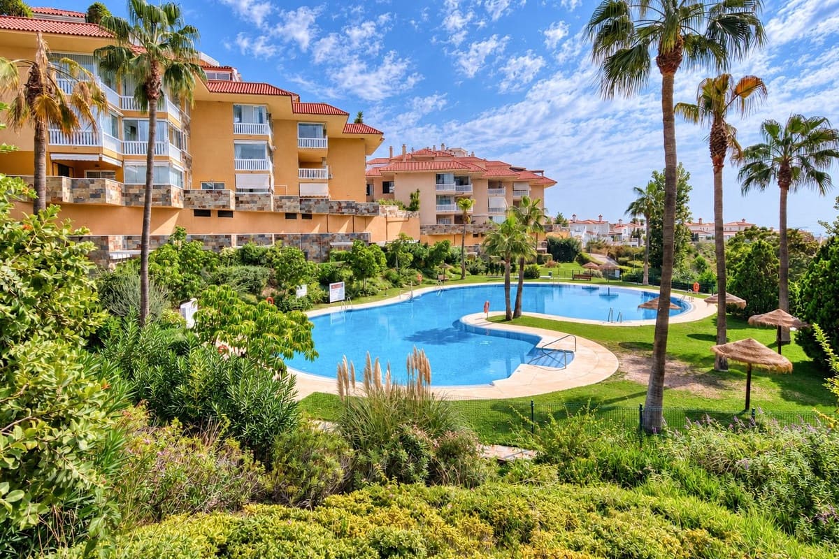 2 sovrum Lägenhet till salu i Fuengirola med pool garage - 429 000 € (Ref: 10140202)