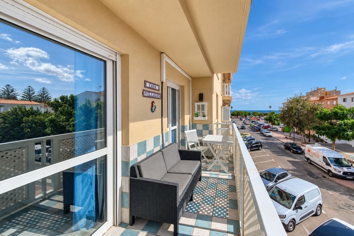 2 bedroom Apartment for sale in San Luis de Sabinillas with pool - € 299,000 (Ref: 10160309)