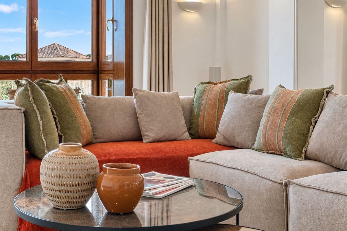 4 soveværelse Byhus til salg i Nueva Andalucia med swimmingpool garage - € 1.799.000 (Ref: 10172377)