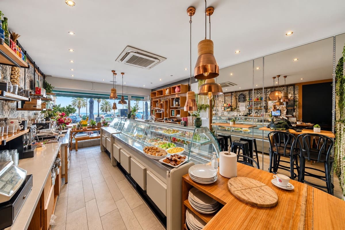 Gewerbe zu verkaufen in Puerto Banus - 230.000 € (Ref: 10172378)