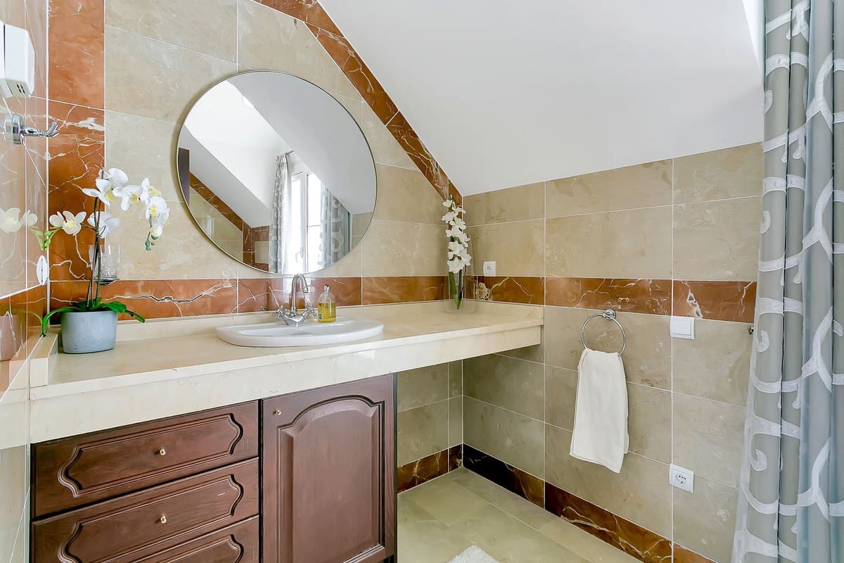 6 sypialnia Willa na sprzedaż w La Cala Golf z basenem garażem - 2 550 000 € (Ref: 10179420)