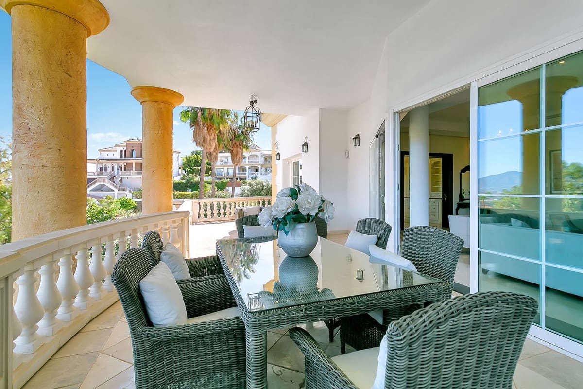 6 sypialnia Willa na sprzedaż w La Cala Golf z basenem garażem - 2 550 000 € (Ref: 10179420)