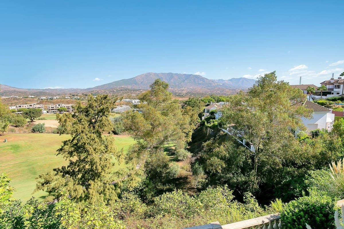 6 sypialnia Willa na sprzedaż w La Cala Golf z basenem garażem - 2 550 000 € (Ref: 10179420)
