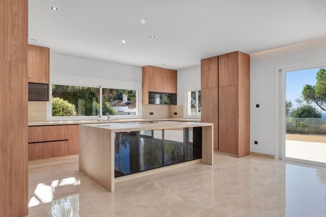 5 sypialnia Willa na sprzedaż w El Madroñal, Benahavís z basenem garażem - 3 500 000 € (Ref: 10182141)
