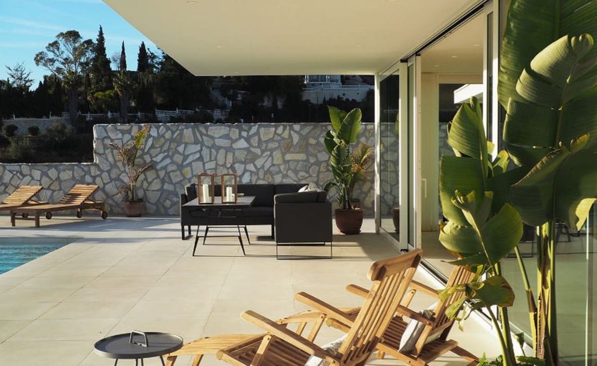 4 bedroom Villa for sale in Mijas Costa with pool garage - € 1,300,000 (Ref: 6453601)