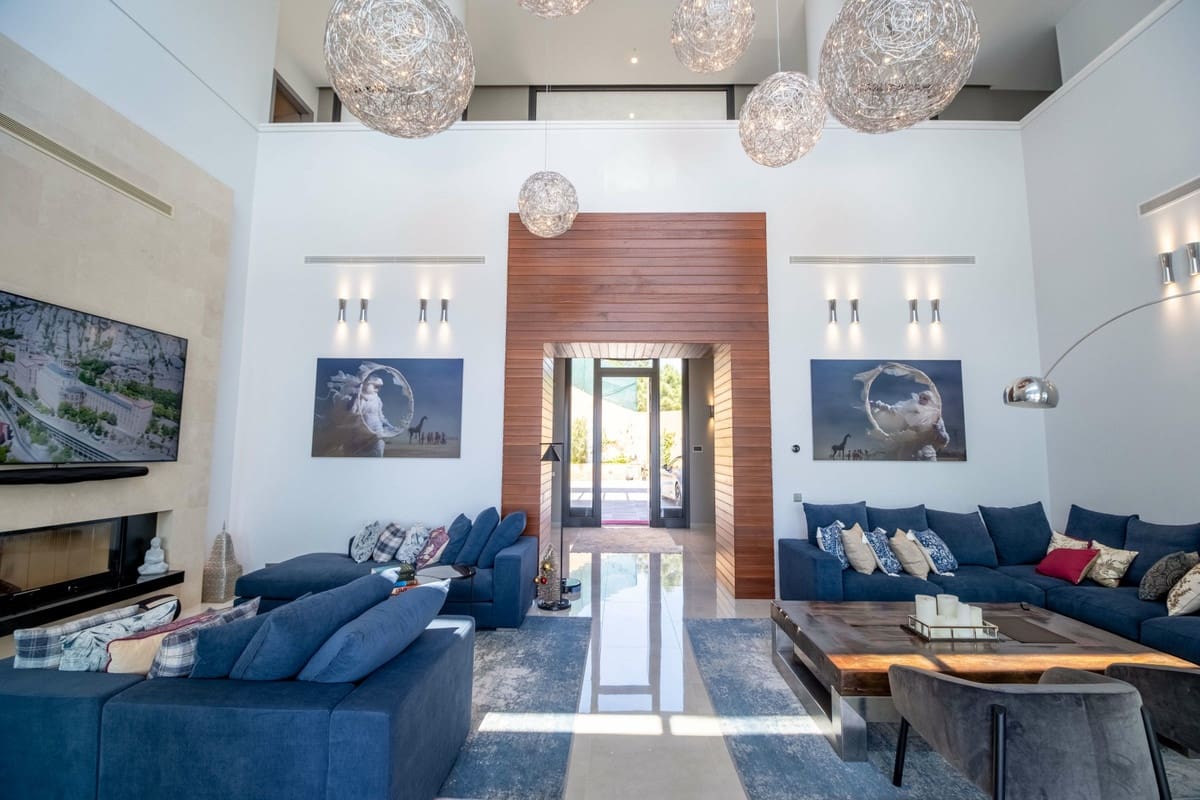 12 Zimmer Villa zu verkaufen in Benahavis mit Pool Garage - 11.500.000 € (Ref: 7070708)