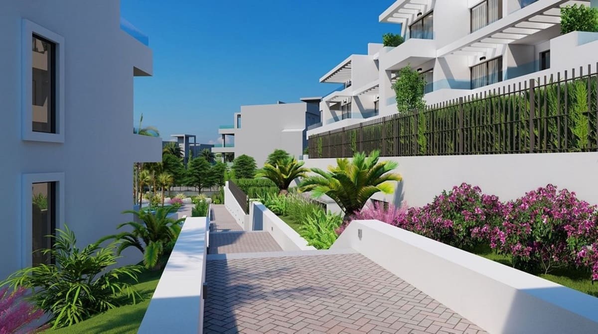 2 bedroom Apartment for sale in Estepona with pool garage - € 410,000 (Ref: 7070752)
