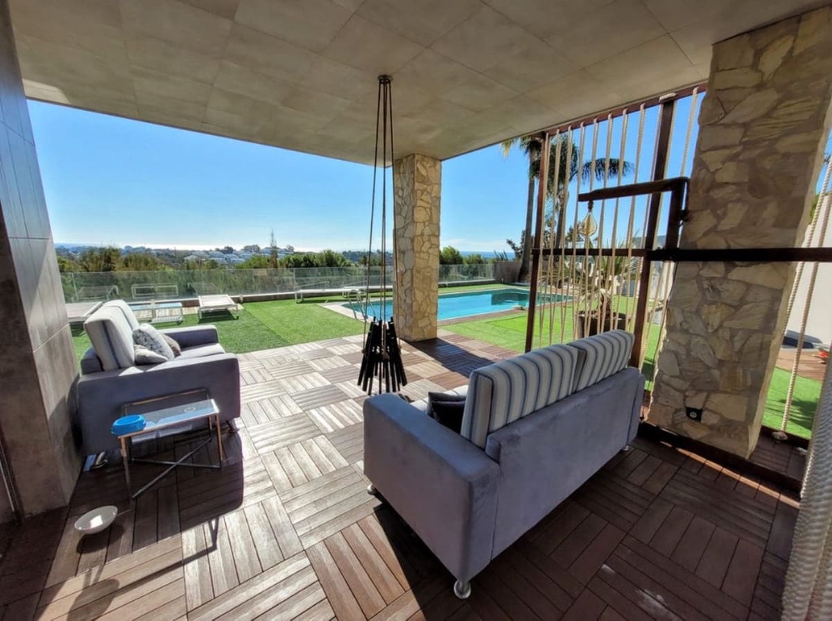4 sovrum Villa till salu i Benahavis med pool - 1 850 000 € (Ref: 7070754)