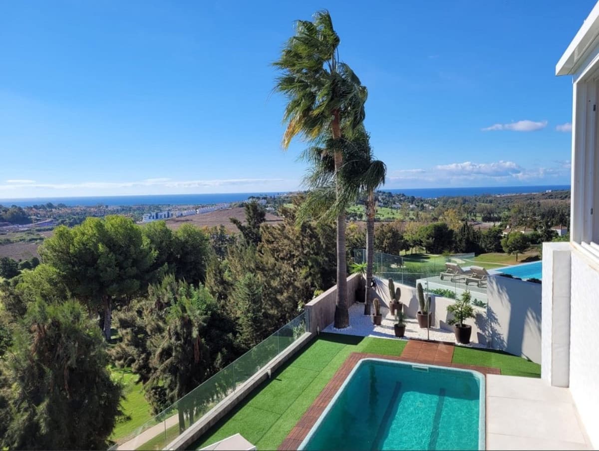 4 sovrum Villa till salu i Benahavis med pool - 1 850 000 € (Ref: 7070754)