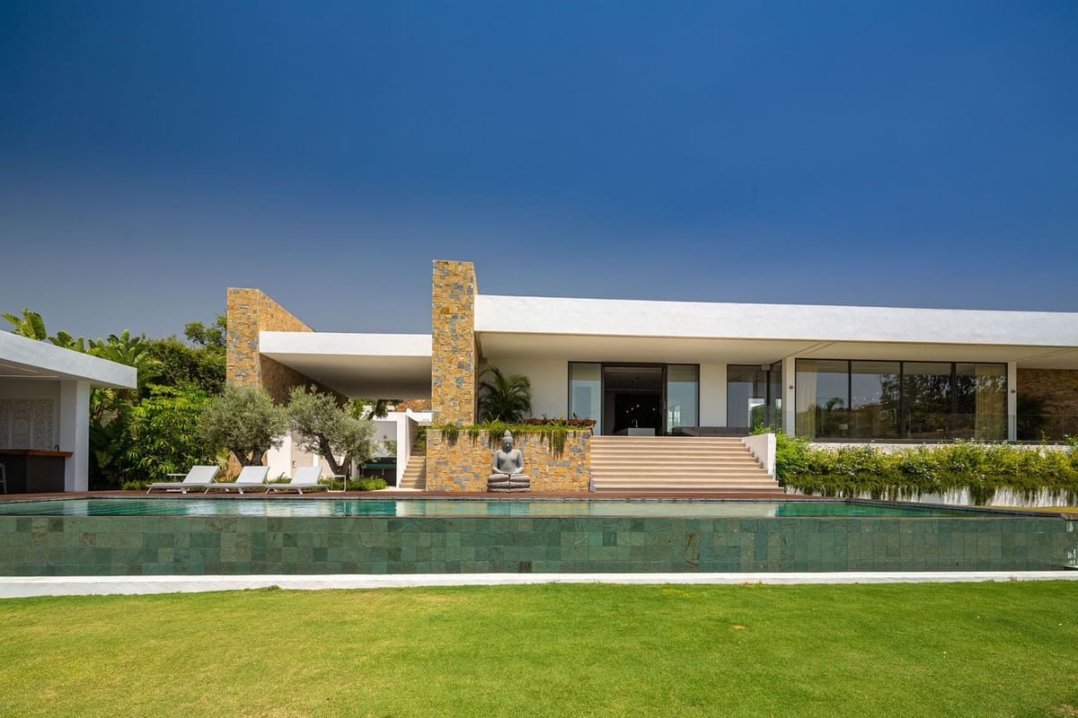 Chalet de 7 habitaciones en Benahavís en venta con piscina garaje - 9.500.000 € (Ref: 7070777)