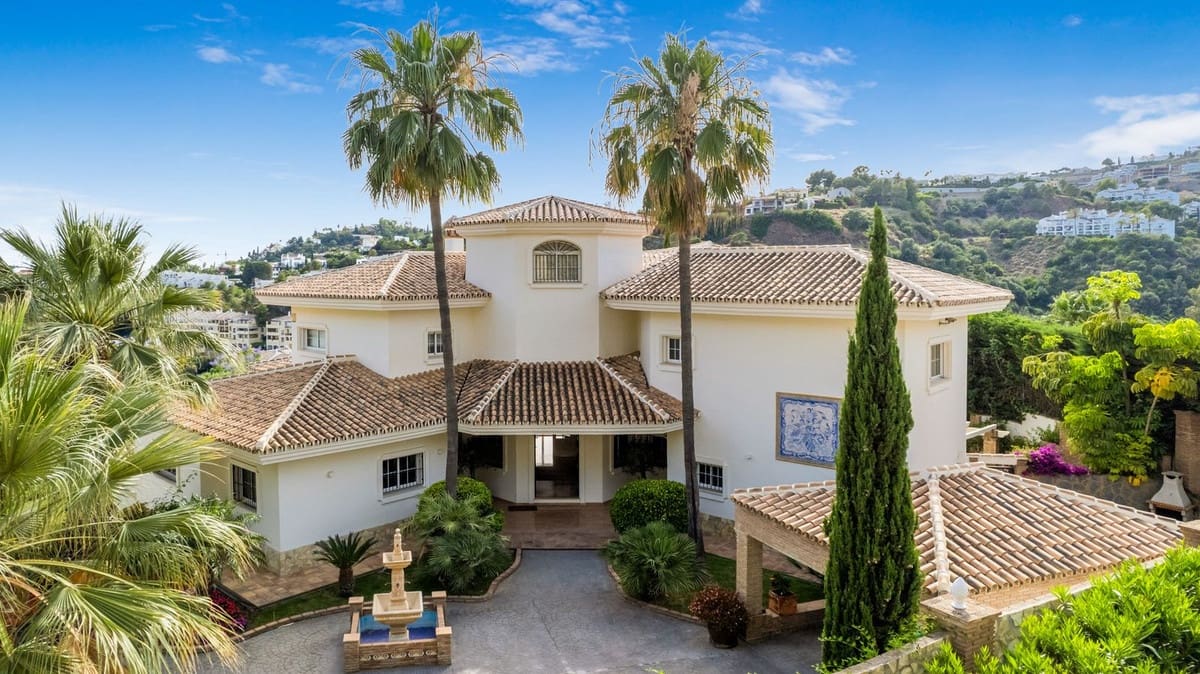 6 sovrum Villa till salu i Benahavis med pool garage - 3 400 000 € (Ref: 7070780)