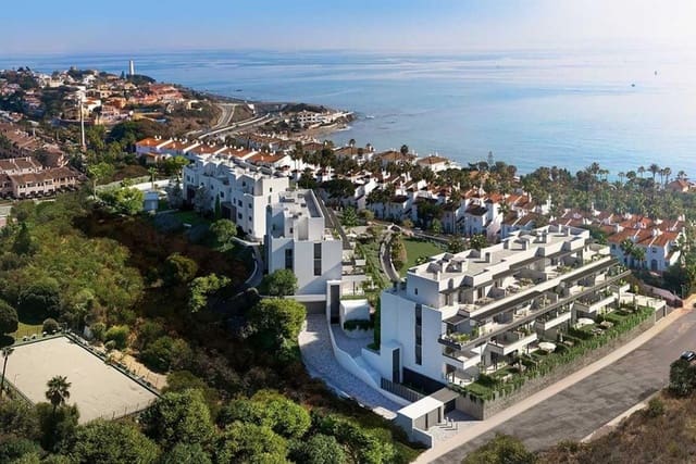 2 bedroom Apartment for sale in Mijas Costa, Mijas with pool garage - € 312,000 (Ref: 7070798)
